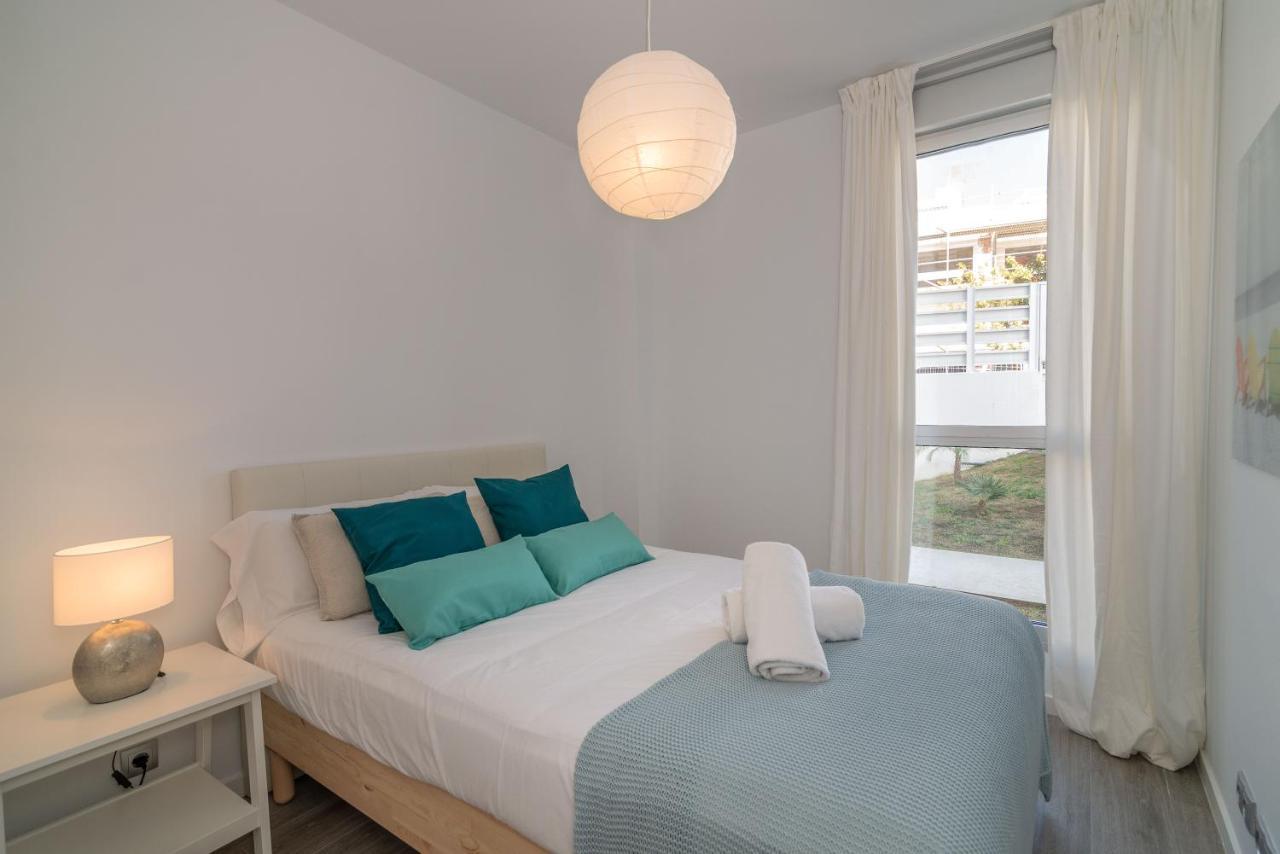Vacation Marbella I Le Mirage Retreat, New Condo, Pool Appartement Estepona